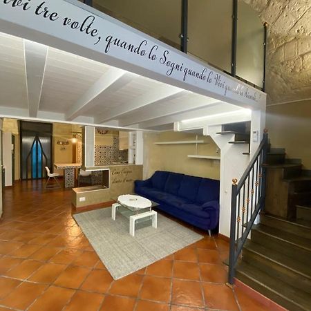 Dimora In Centro Bed and Breakfast Trani Esterno foto