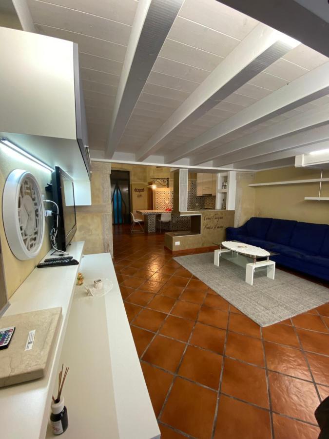 Dimora In Centro Bed and Breakfast Trani Esterno foto
